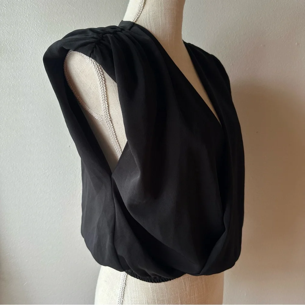 Zara Padded Shoulder Black Sleeveless Blouse - Picture 3 of 5